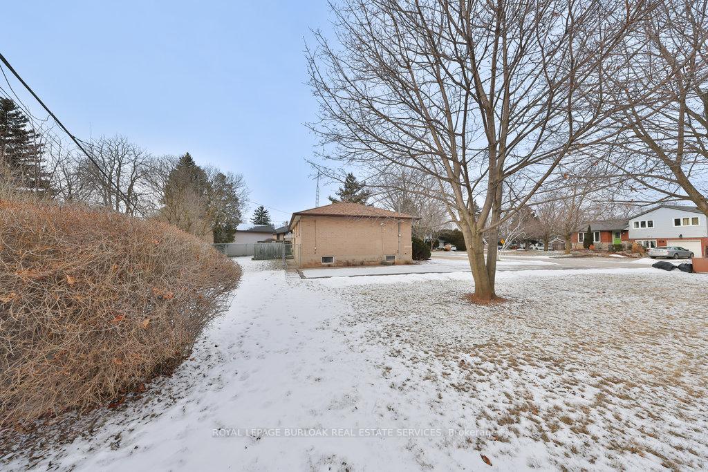 Photo 38 of 254 Foxbar Road, Burlington, Appleby — HOMEH