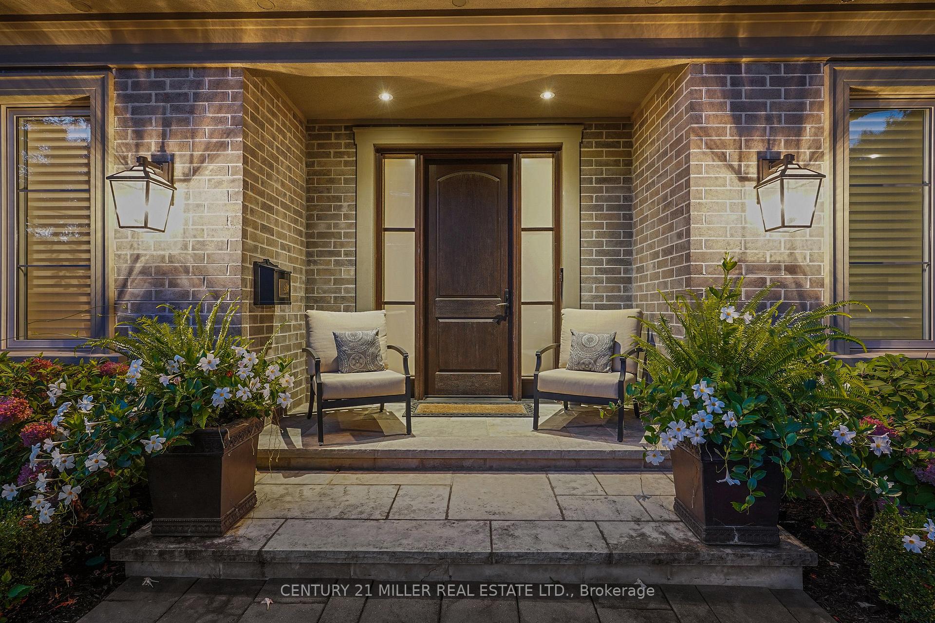 Photo 3 of 823 Partridge Drive, Burlington, LaSalle — HOMEH