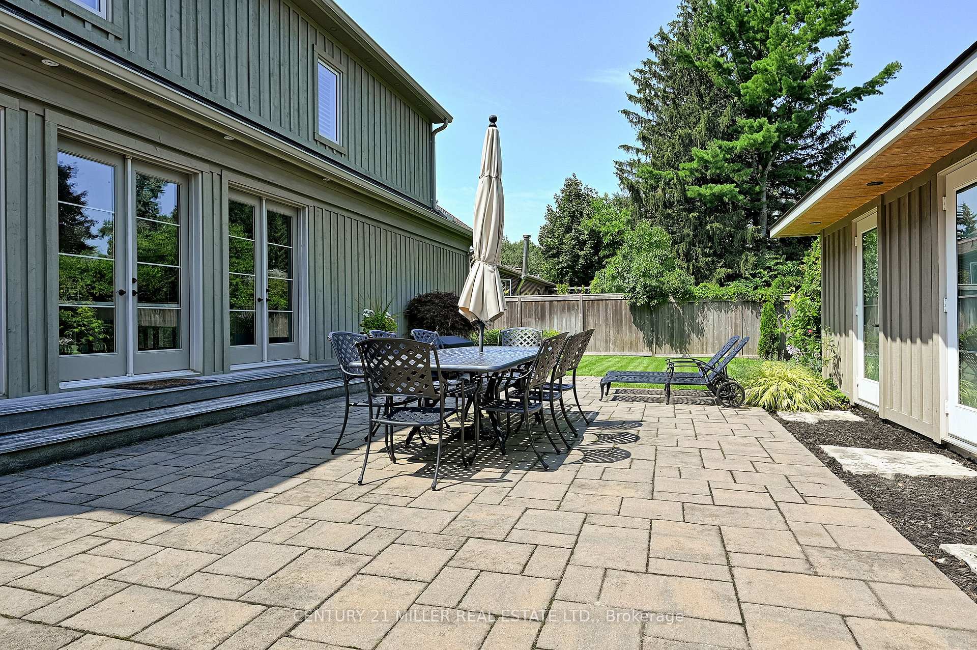 Photo 12 of 823 Partridge Drive, Burlington, LaSalle — HOMEH