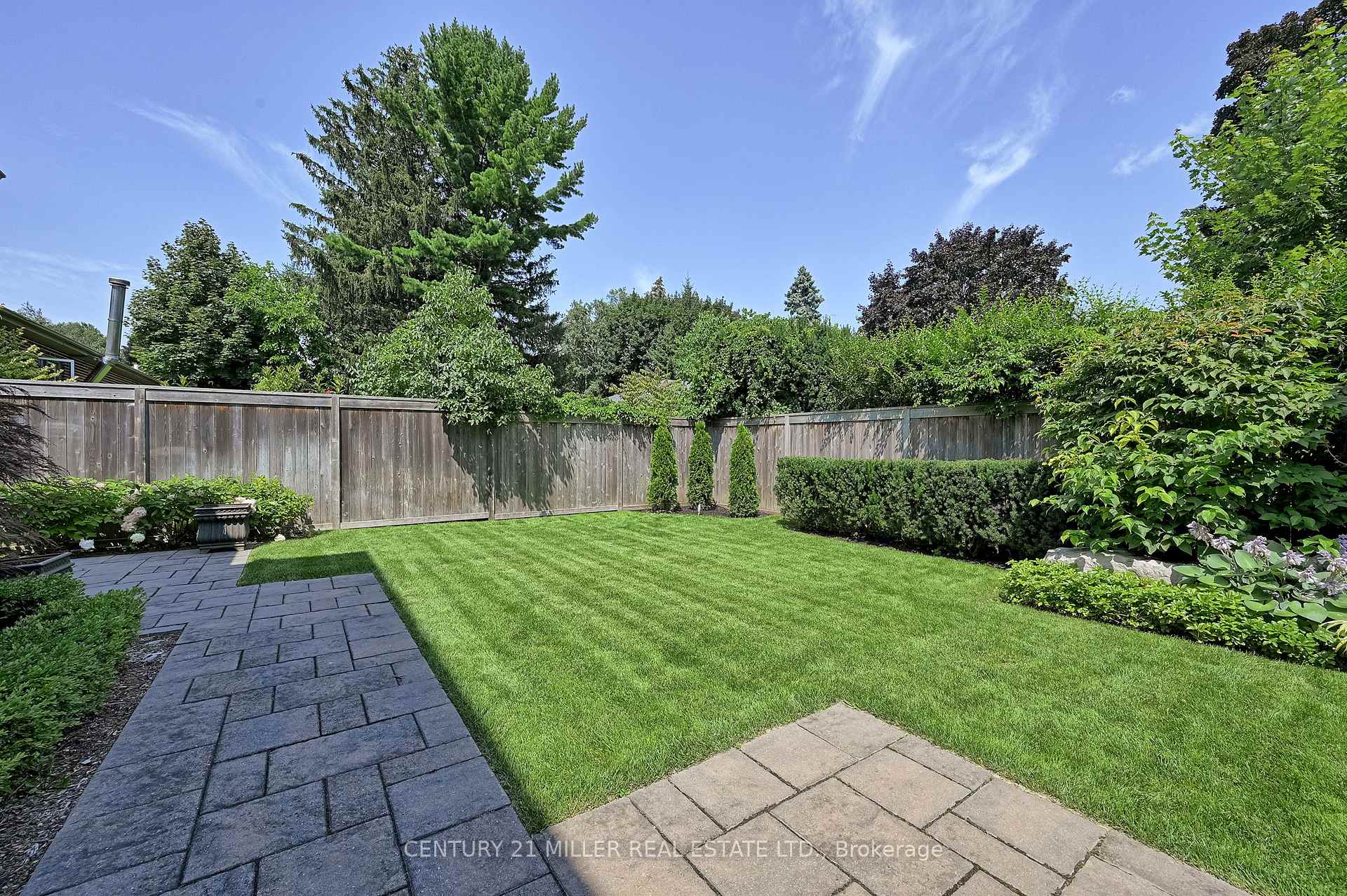 Photo 13 of 823 Partridge Drive, Burlington, LaSalle — HOMEH