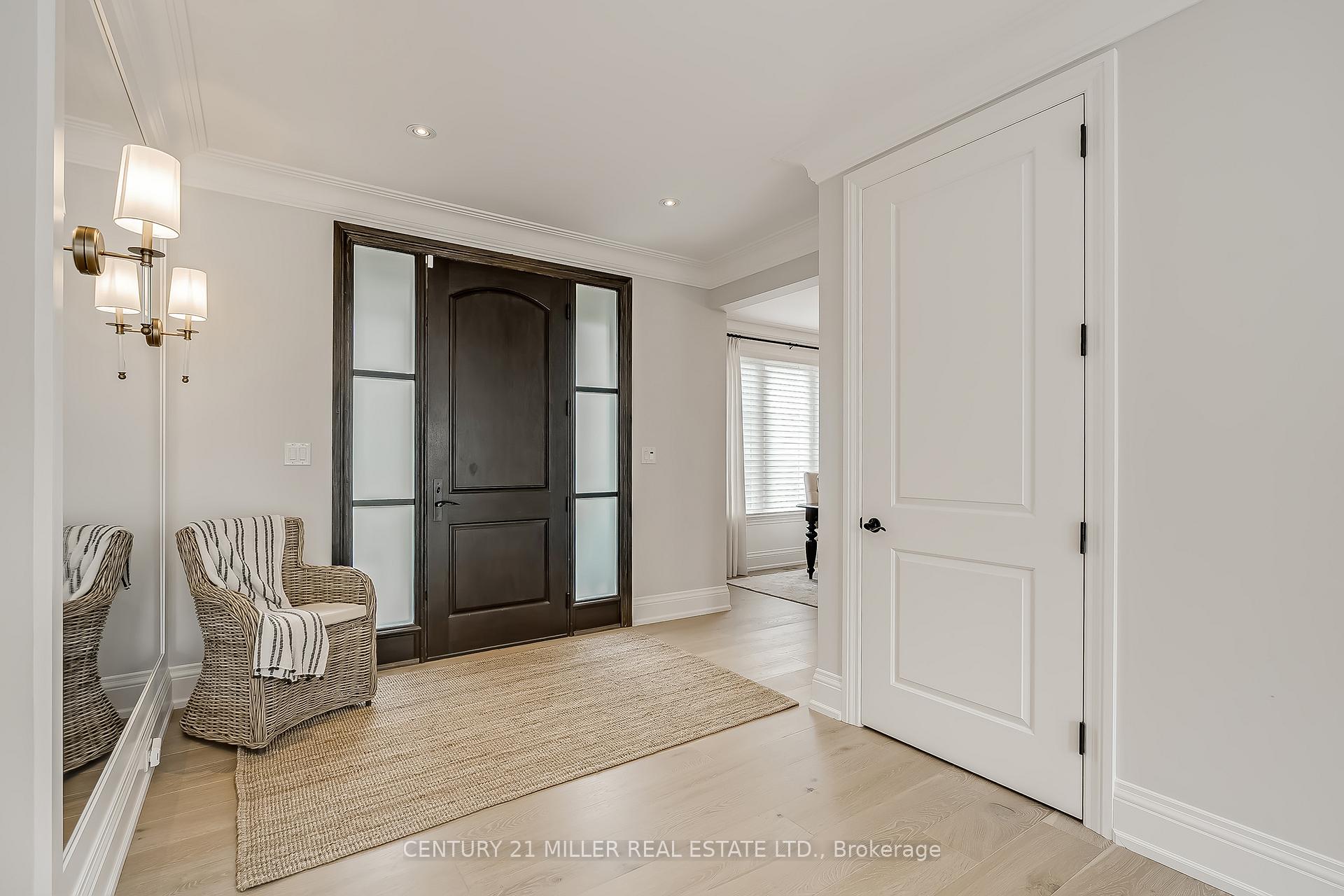 Photo 14 of 823 Partridge Drive, Burlington, LaSalle — HOMEH