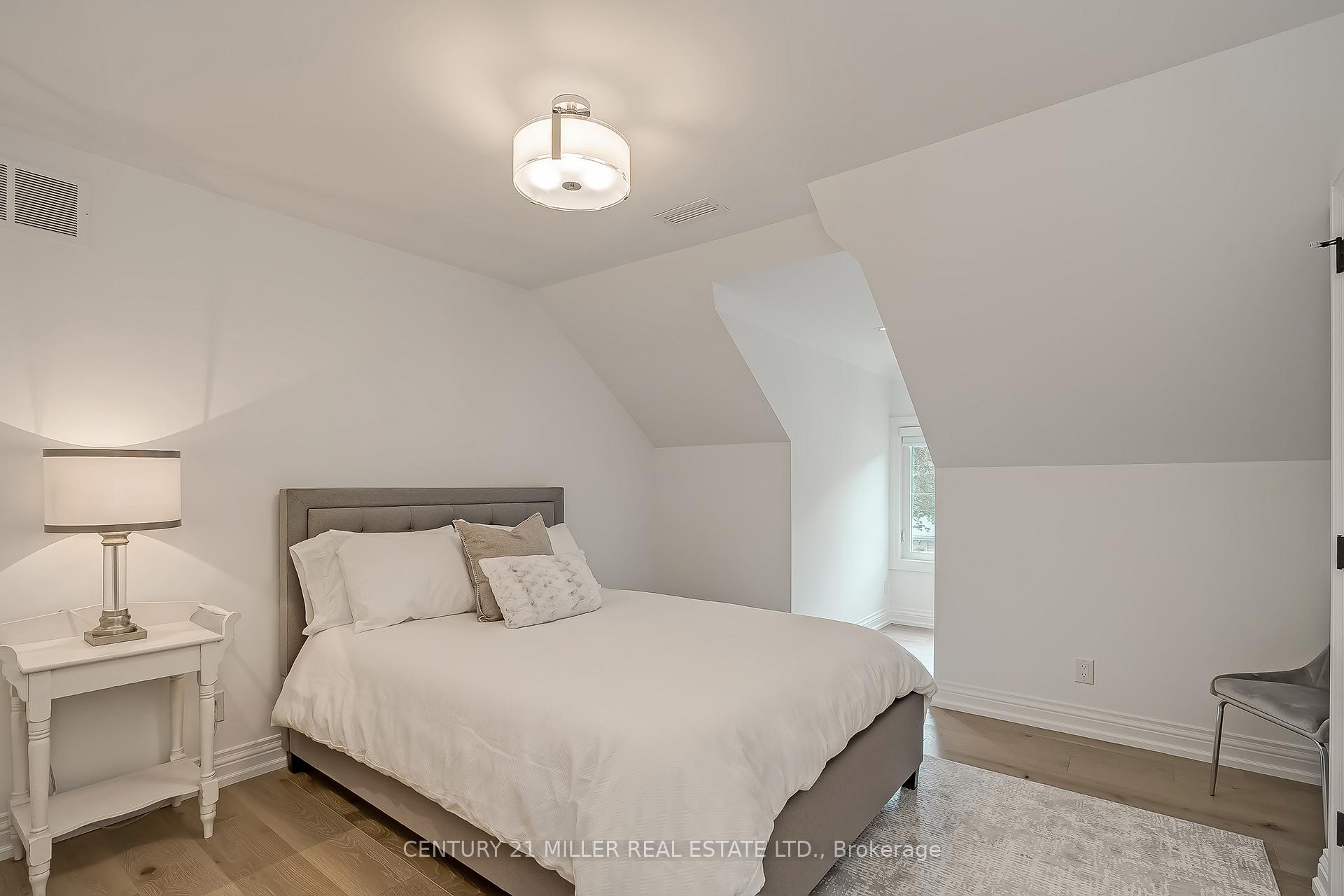 Photo 30 of 823 Partridge Drive, Burlington, LaSalle — HOMEH