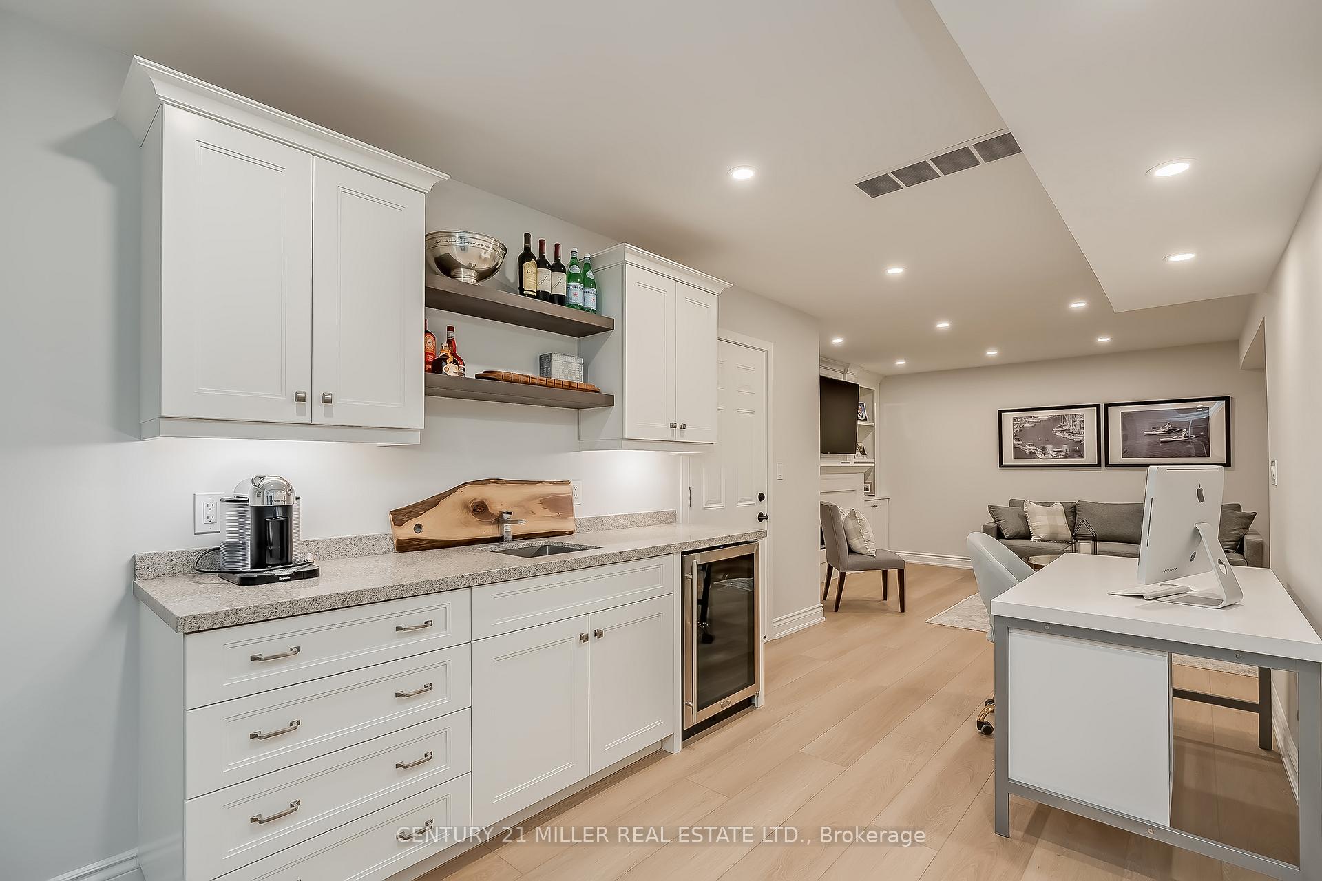 Photo 35 of 823 Partridge Drive, Burlington, LaSalle — HOMEH