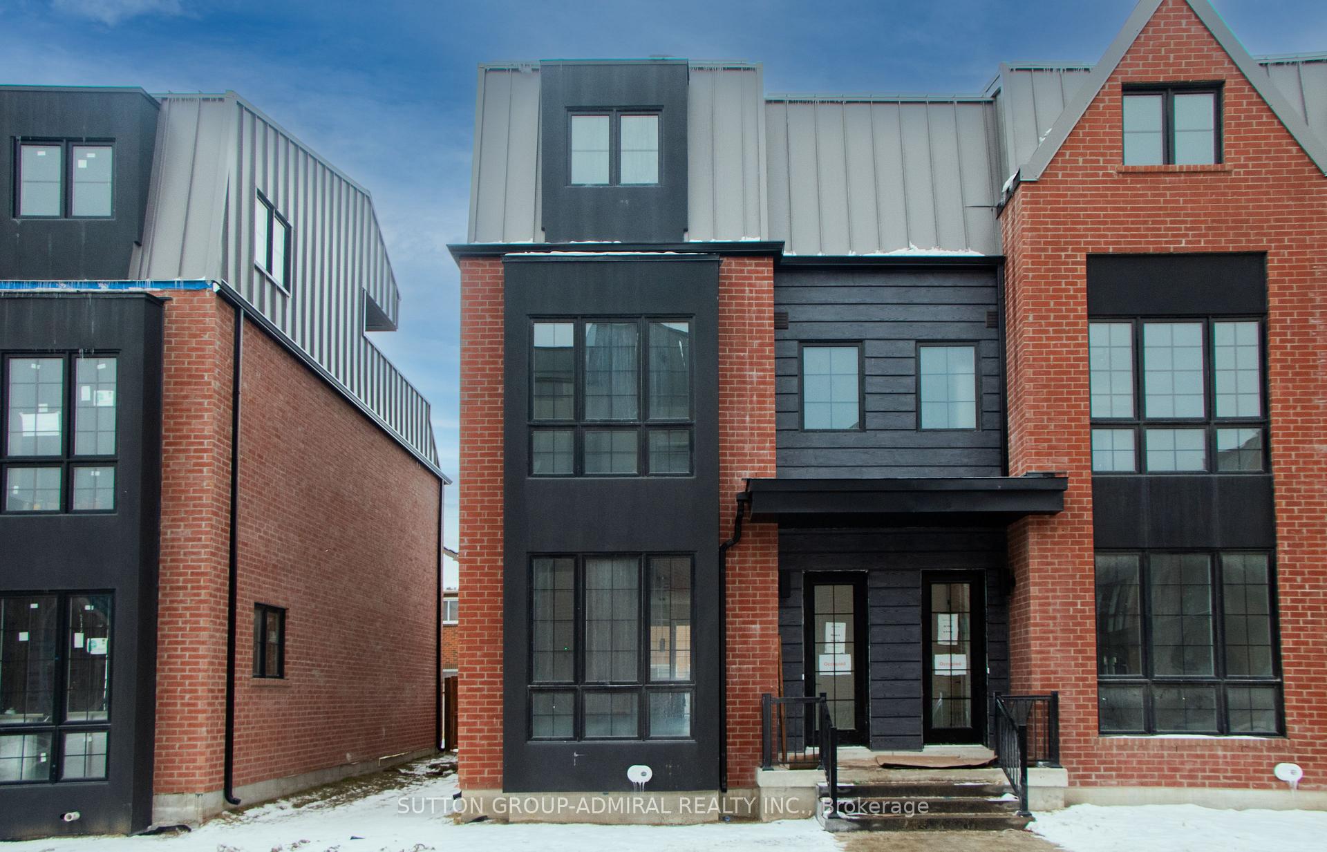 Photo 3 of 23 Alton Crescent, Vaughan, Uplands — HOMEH