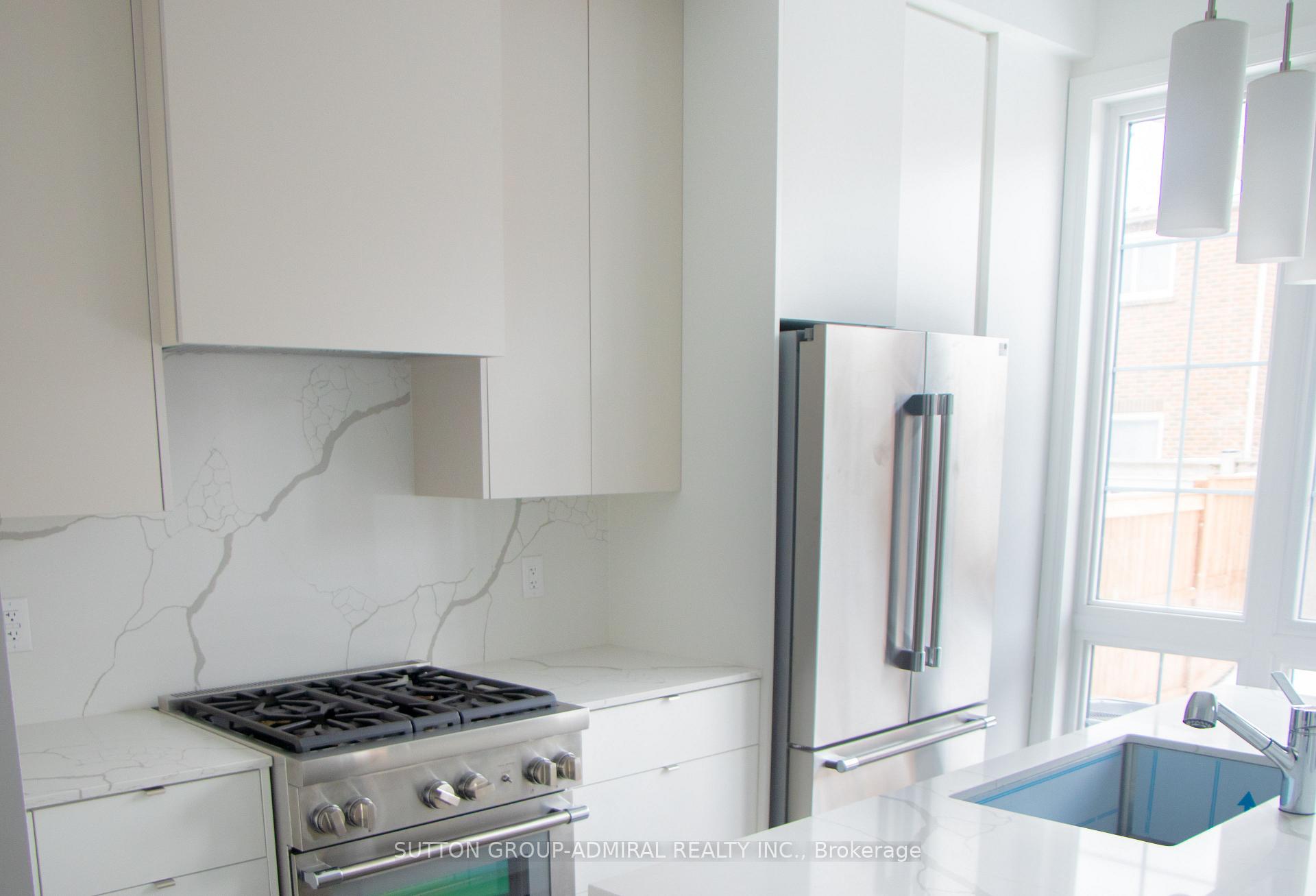 Photo 8 of 23 Alton Crescent, Vaughan, Uplands — HOMEH
