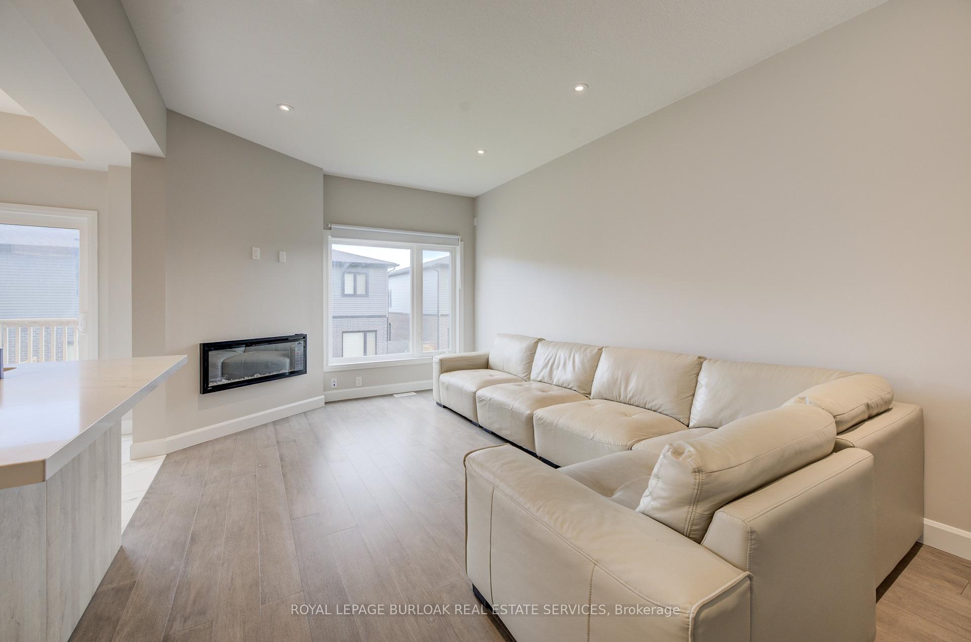Photo 5 of 71 Bensley Lane, Hamilton, Mountview — HOMEH