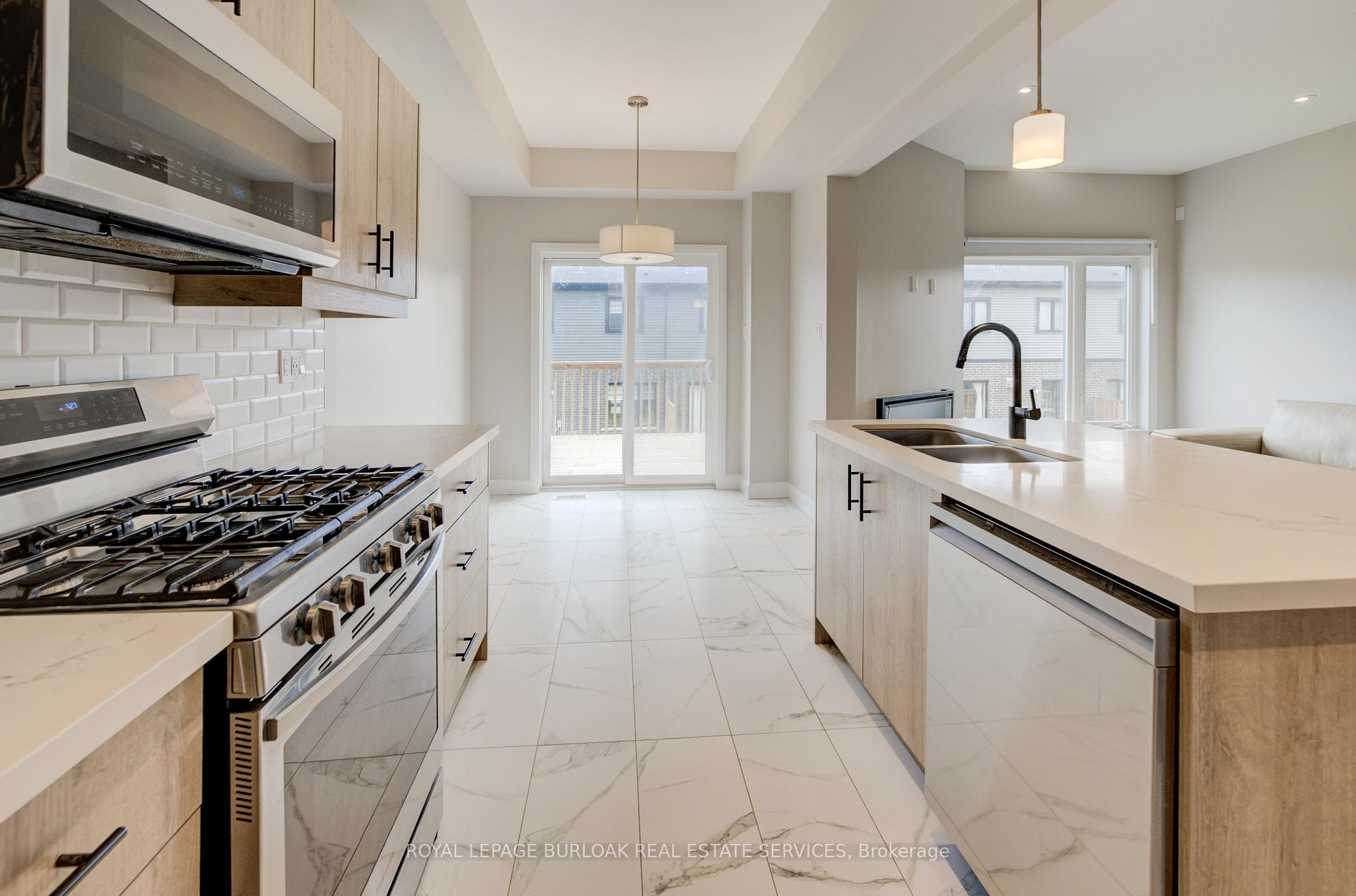 Photo 16 of 71 Bensley Lane, Hamilton, Mountview — HOMEH