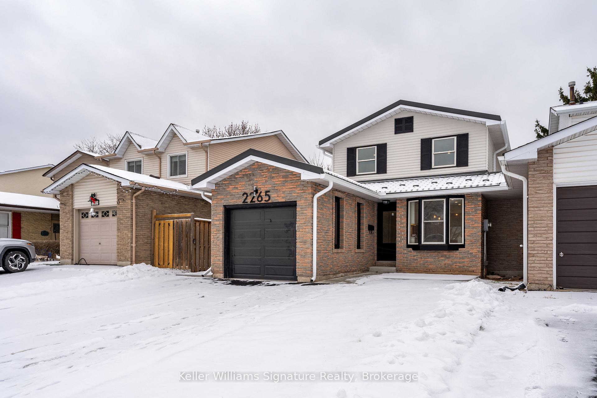 Photo 1 of 2265 Middlesmoor Crescent, Burlington, Brant Hills — HOMEH