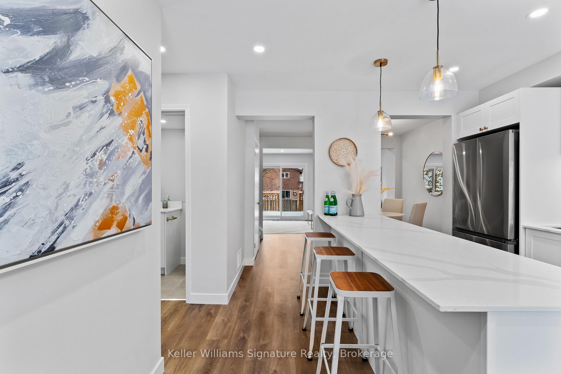 Photo 5 of 2265 Middlesmoor Crescent, Burlington, Brant Hills — HOMEH
