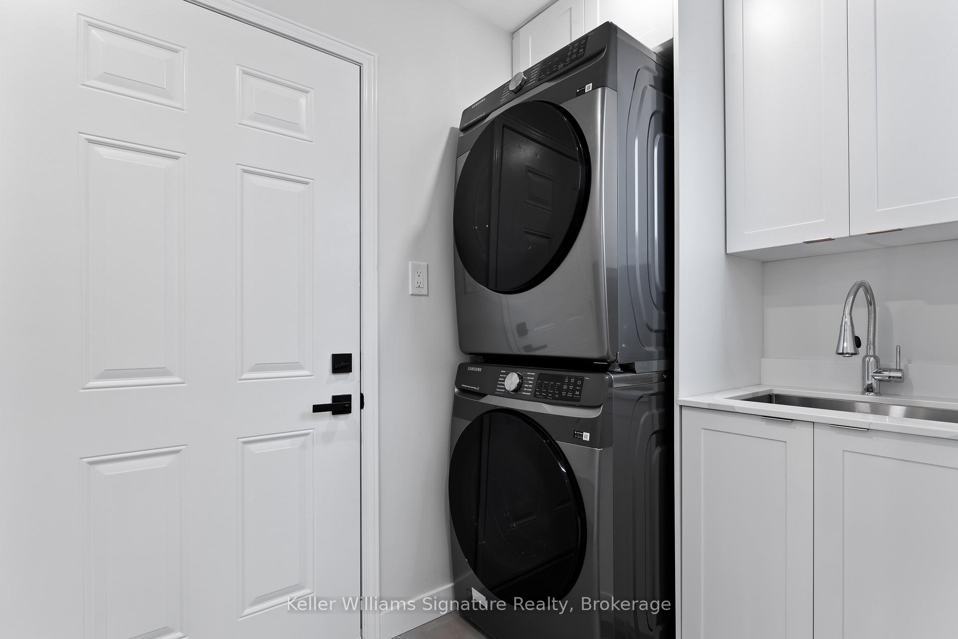 Photo 18 of 2265 Middlesmoor Crescent, Burlington, Brant Hills — HOMEH