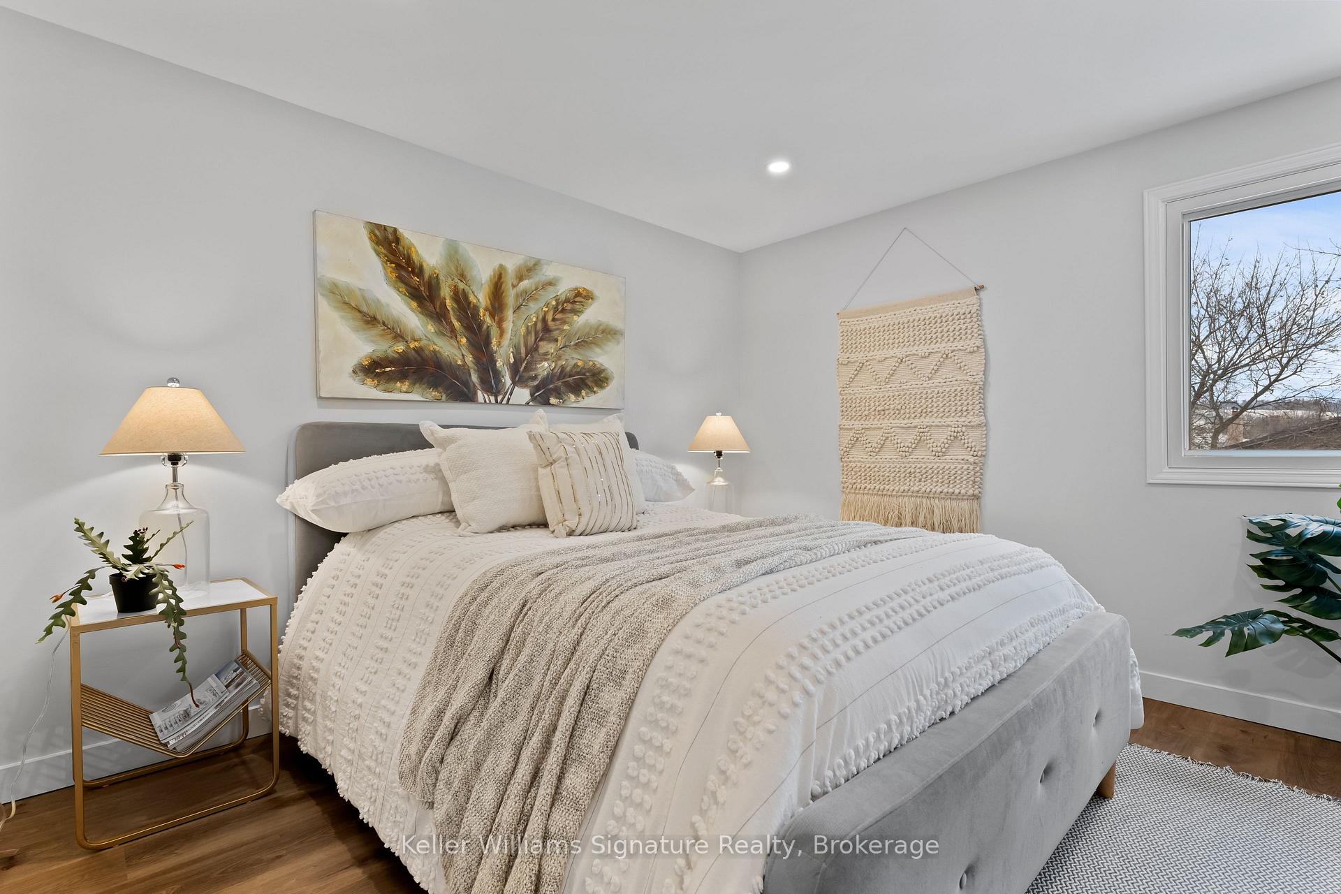 Photo 20 of 2265 Middlesmoor Crescent, Burlington, Brant Hills — HOMEH
