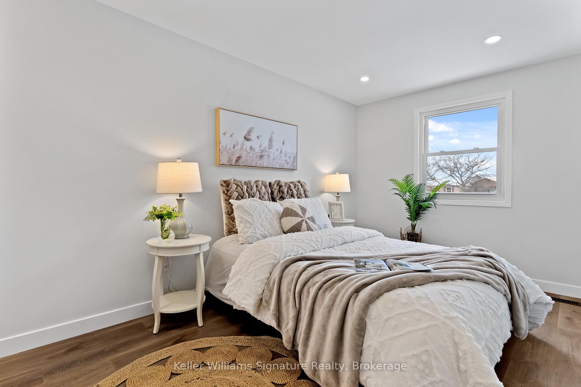 Photo 25 of 2265 Middlesmoor Crescent, Burlington, Brant Hills — HOMEH