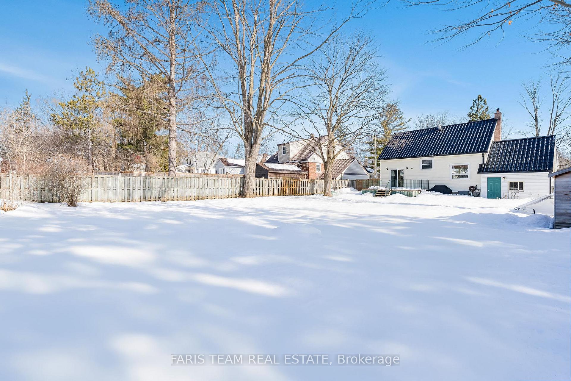 Photo 18 of 150 Clapperton Street, Barrie, Wellington — HOMEH