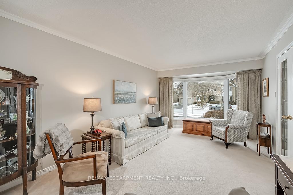 Photo 4 of 4152 Millcroft Park Drive, Burlington, Rose — HOMEH
