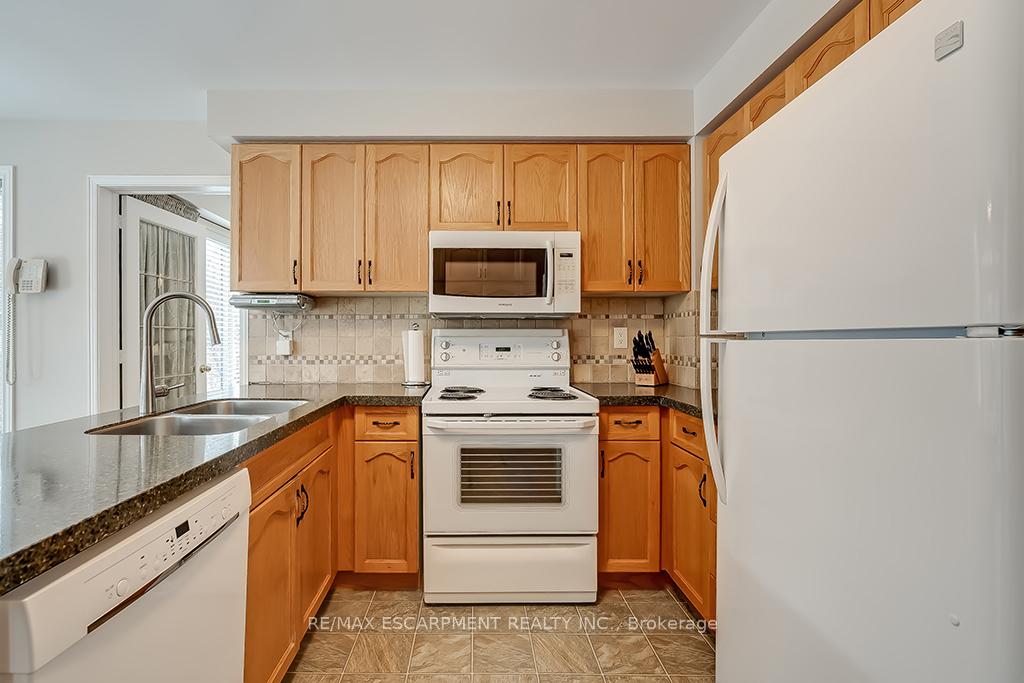 Photo 12 of 4152 Millcroft Park Drive, Burlington, Rose — HOMEH