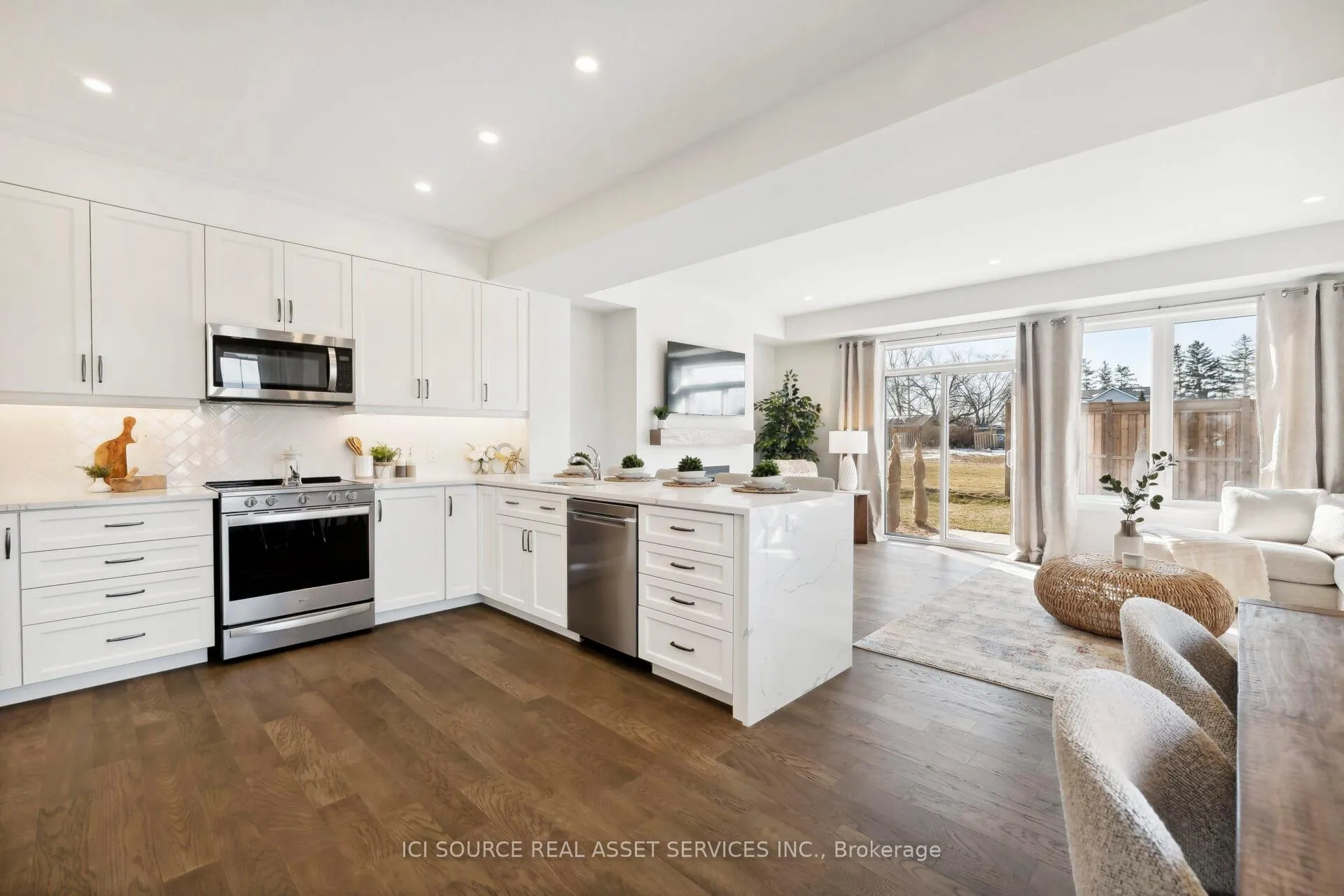Photo 8 of 276 Tanglewood Drive, Hamilton, Rural Glanbrook — HOMEH