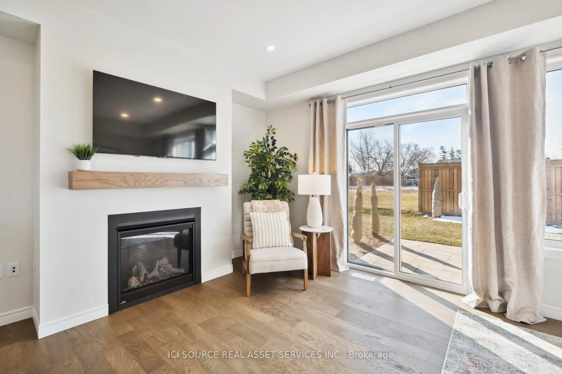 Photo 11 of 276 Tanglewood Drive, Hamilton, Rural Glanbrook — HOMEH