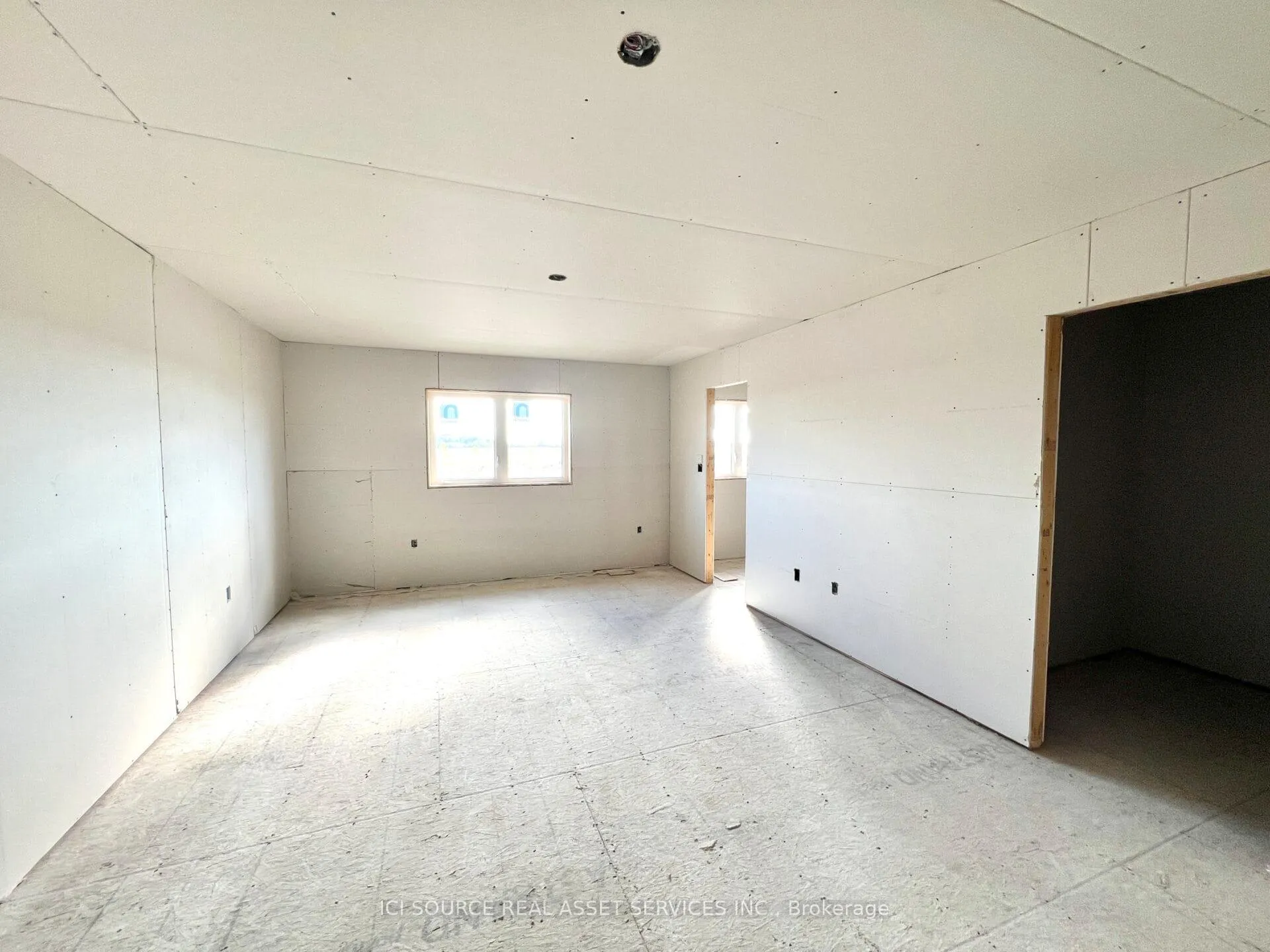 Photo 32 of 276 Tanglewood Drive, Hamilton, Rural Glanbrook — HOMEH