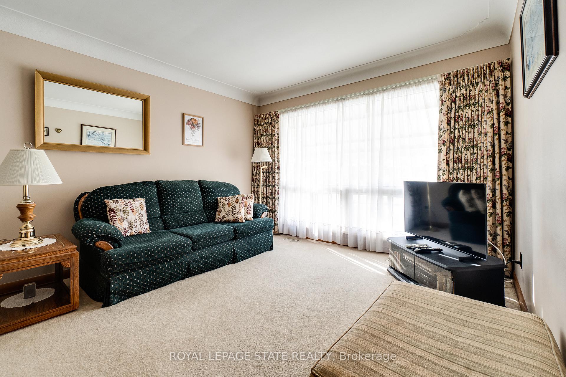 Photo 8 of 1211 Homewood Drive, Burlington, Mountainside — HOMEH