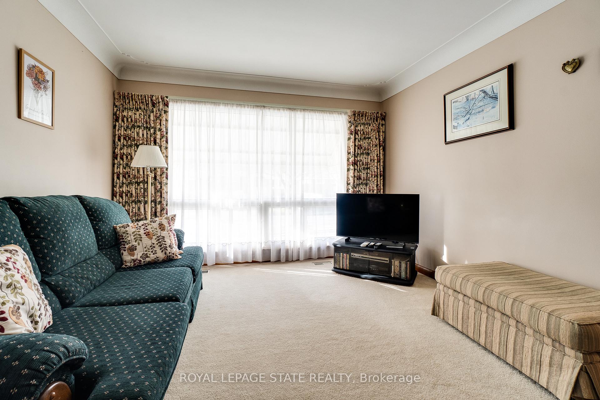 Photo 9 of 1211 Homewood Drive, Burlington, Mountainside — HOMEH