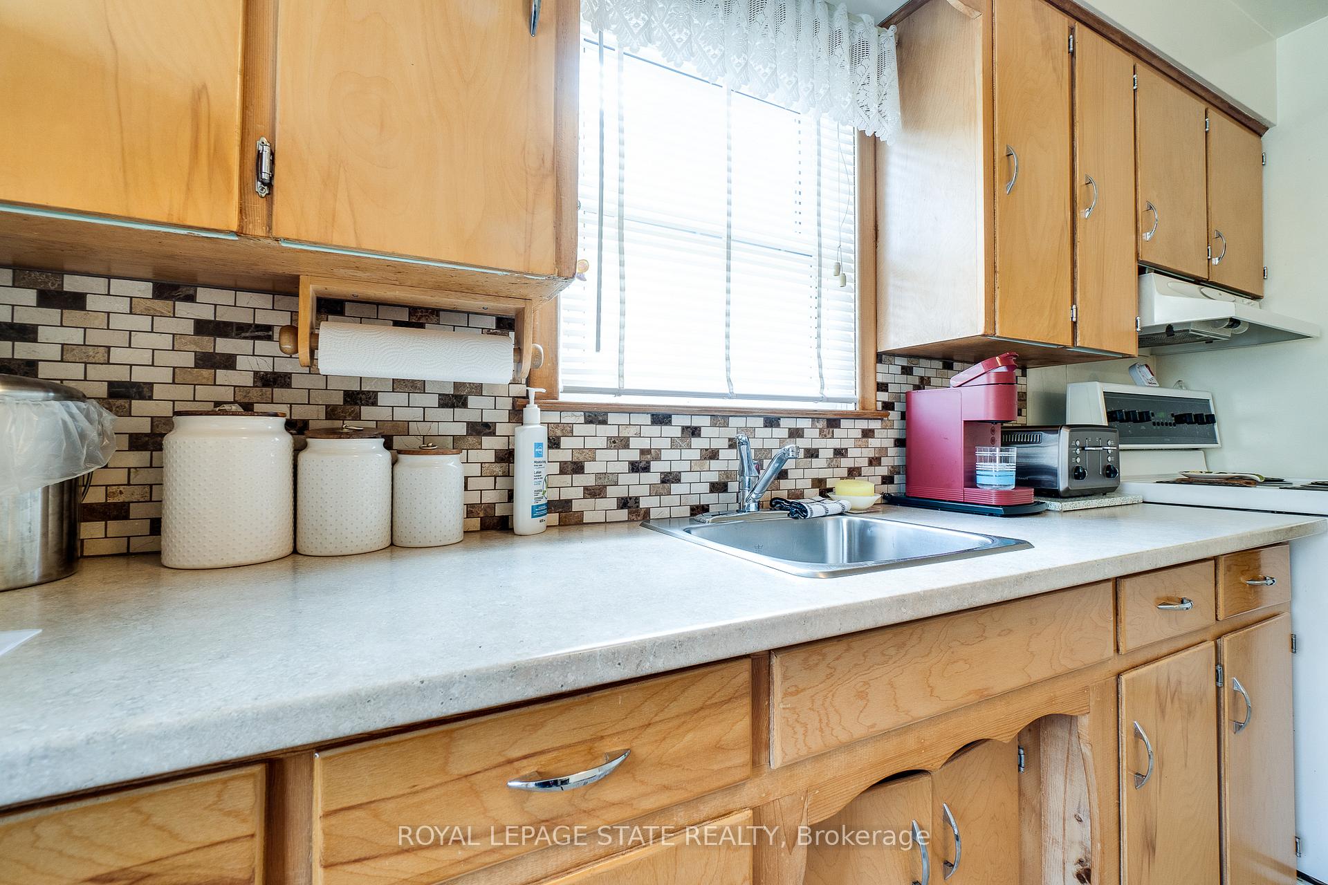 Photo 19 of 1211 Homewood Drive, Burlington, Mountainside — HOMEH