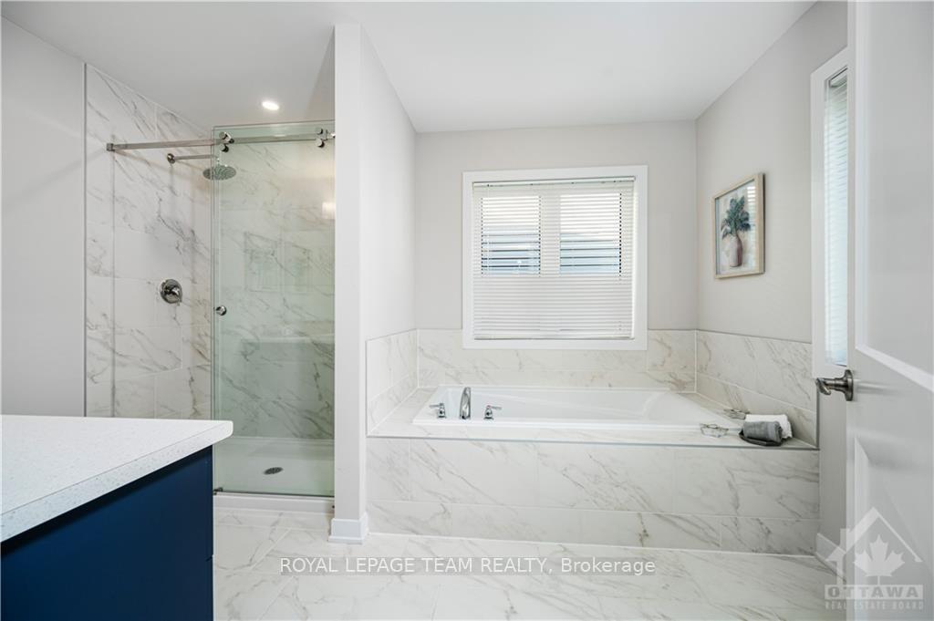 Photo 11 of 241 Appalachian Circle, Ottawa, Barrhaven - Half Moon Bay — HOMEH