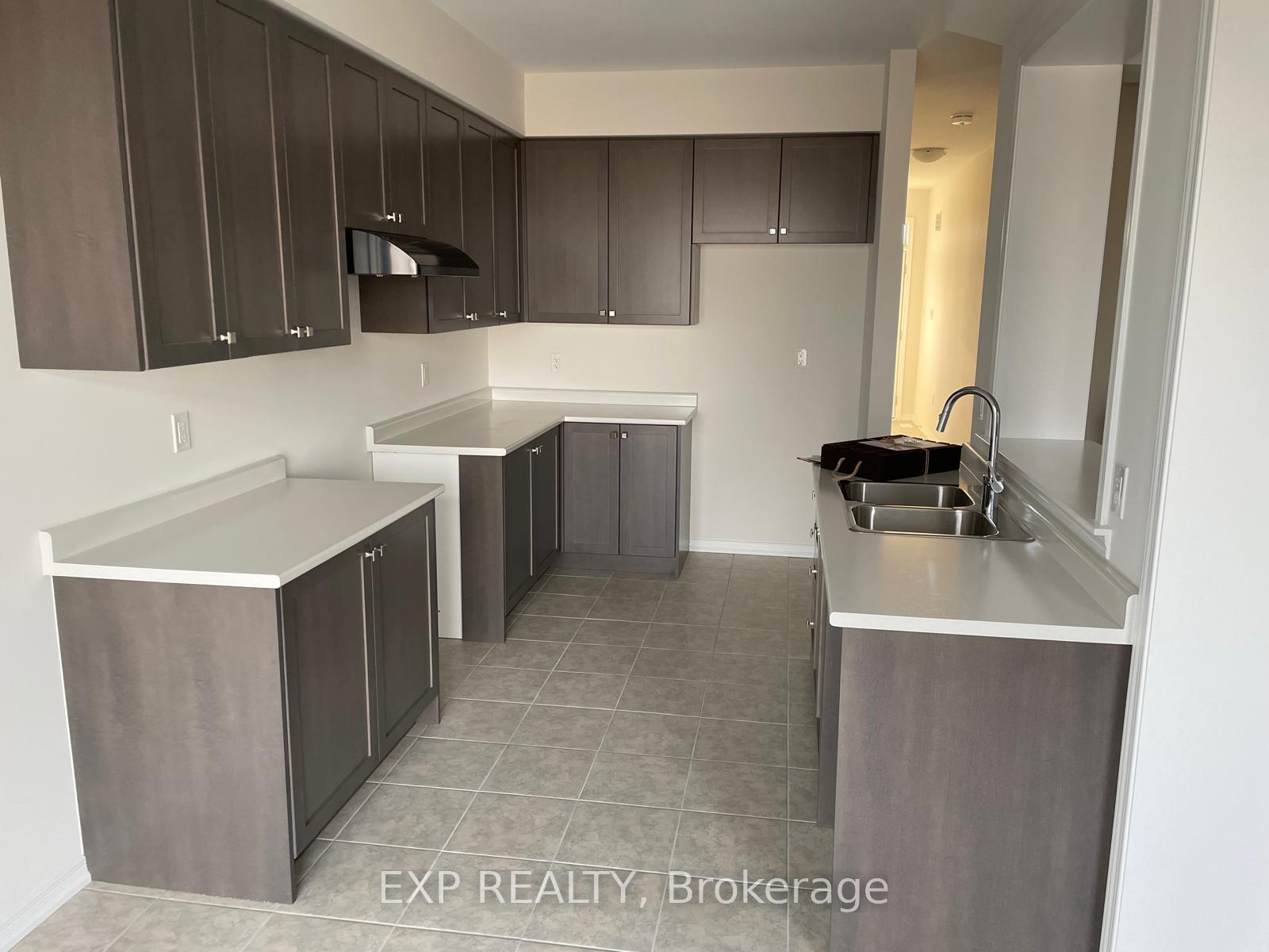 Photo 4 of 46 Witteveen Drive, Brant, Brantford Twp — HOMEH