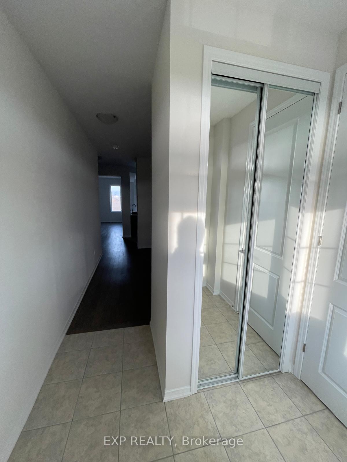 Photo 5 of 46 Witteveen Drive, Brant, Brantford Twp — HOMEH