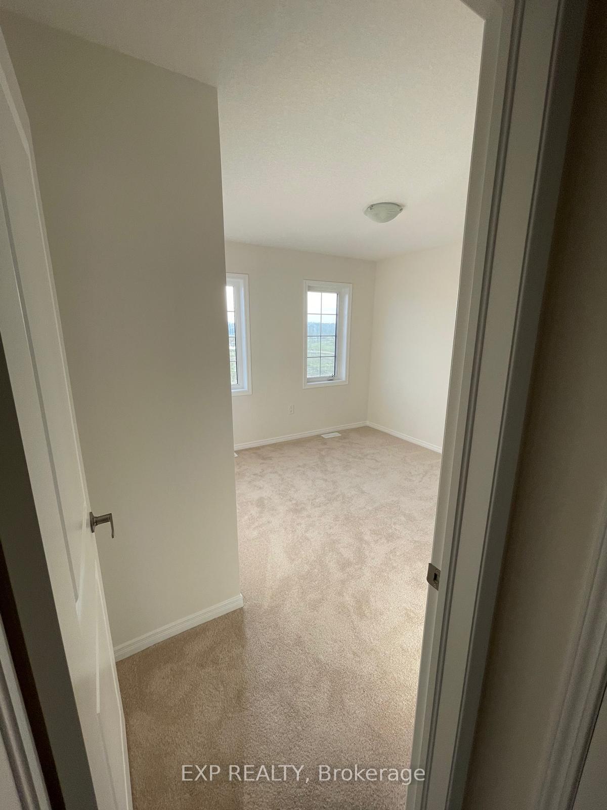 Photo 14 of 46 Witteveen Drive, Brant, Brantford Twp — HOMEH