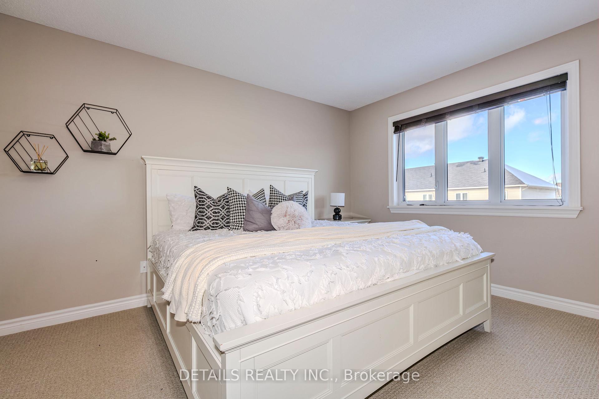Photo 25 of 53 Madelon Drive, Ottawa, Barrhaven - Longfields — HOMEH