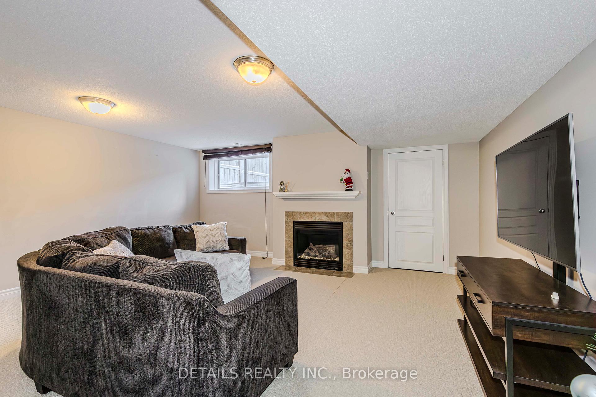 Photo 36 of 53 Madelon Drive, Ottawa, Barrhaven - Longfields — HOMEH