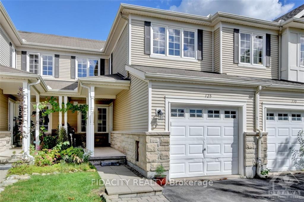 Front of 128 Cedardown
