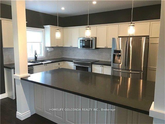 Photo 2 of 10 Jessica Drive, Barrie, Painswick South — HOMEH