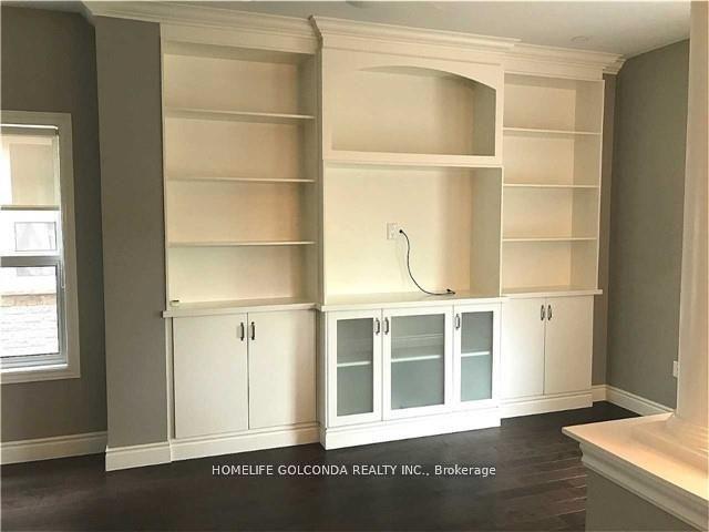 Photo 4 of 10 Jessica Drive, Barrie, Painswick South — HOMEH