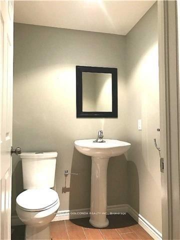 Photo 15 of 10 Jessica Drive, Barrie, Painswick South — HOMEH