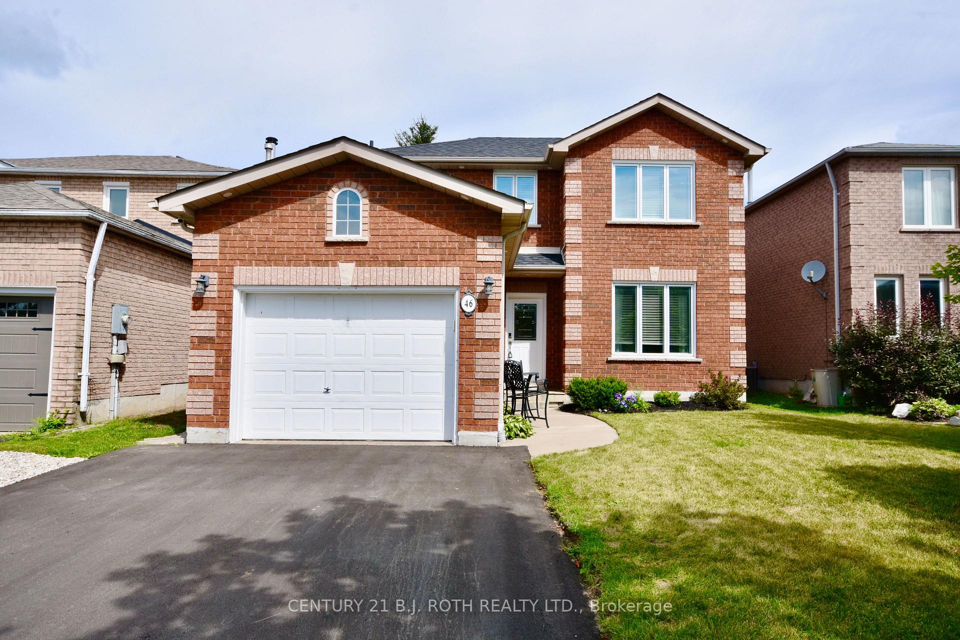 Photo 2 of 46 Mcveigh Drive, Barrie, Northwest — HOMEH