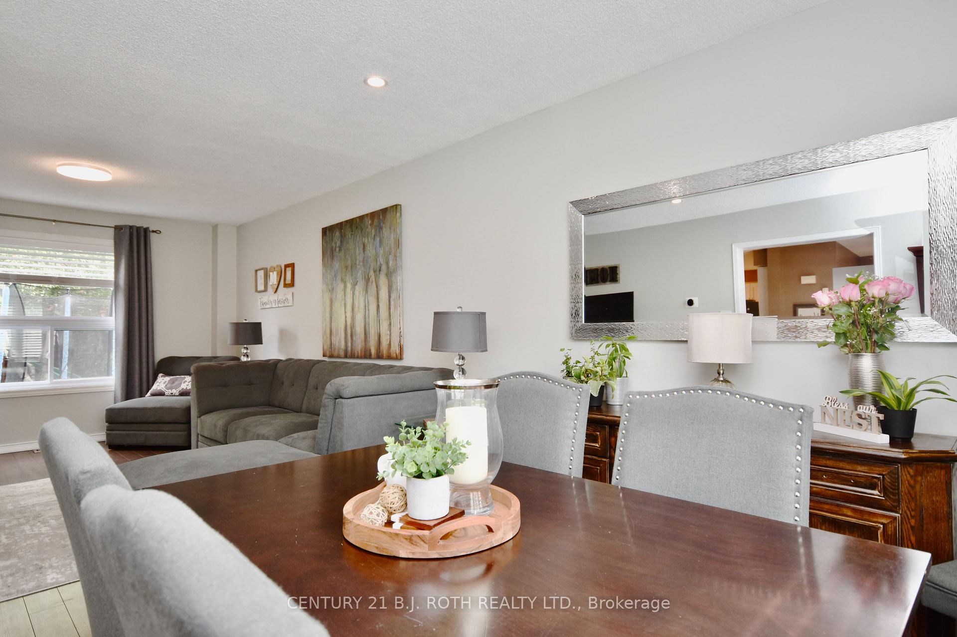 Photo 10 of 46 Mcveigh Drive, Barrie, Northwest — HOMEH