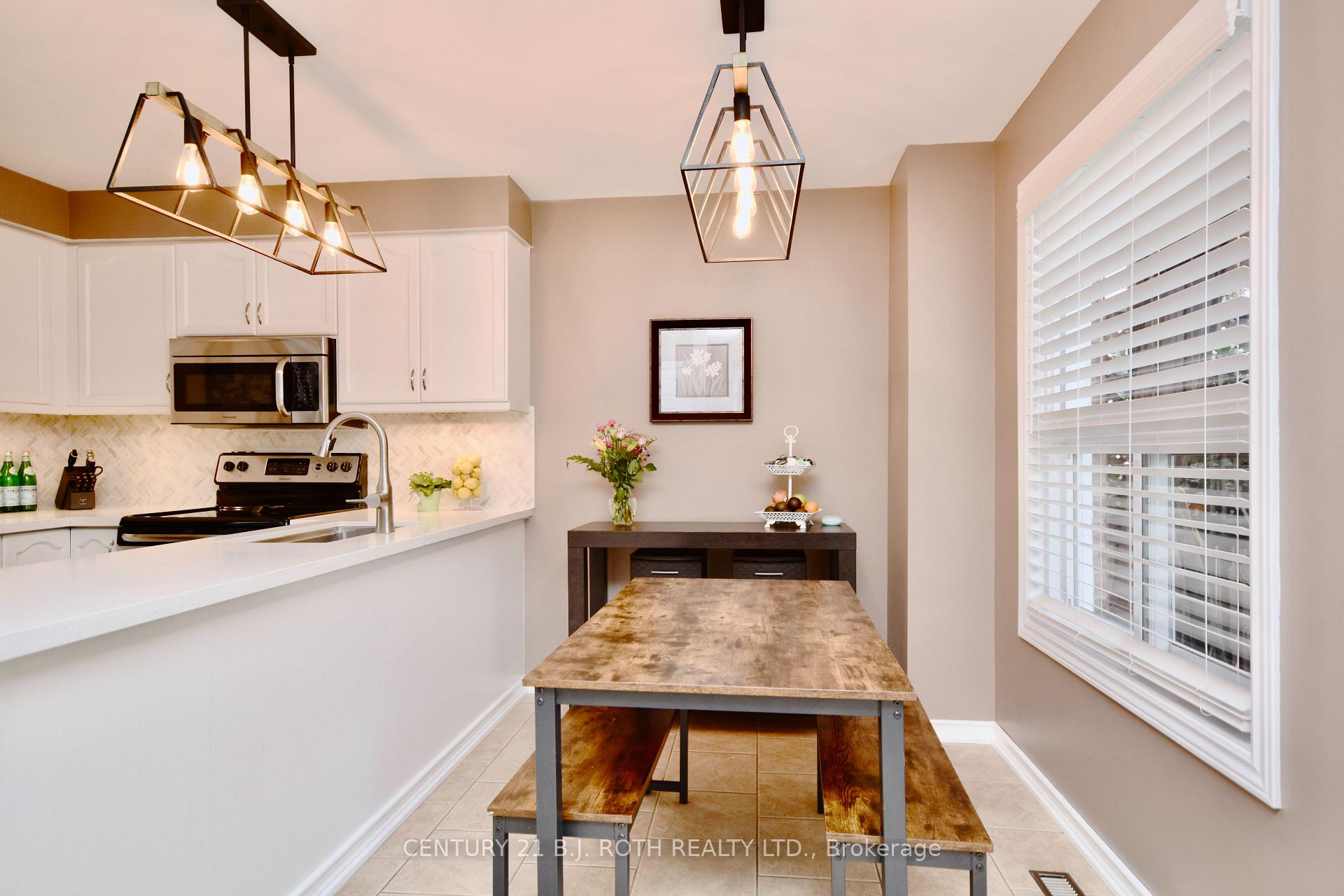 Photo 14 of 46 Mcveigh Drive, Barrie, Northwest — HOMEH