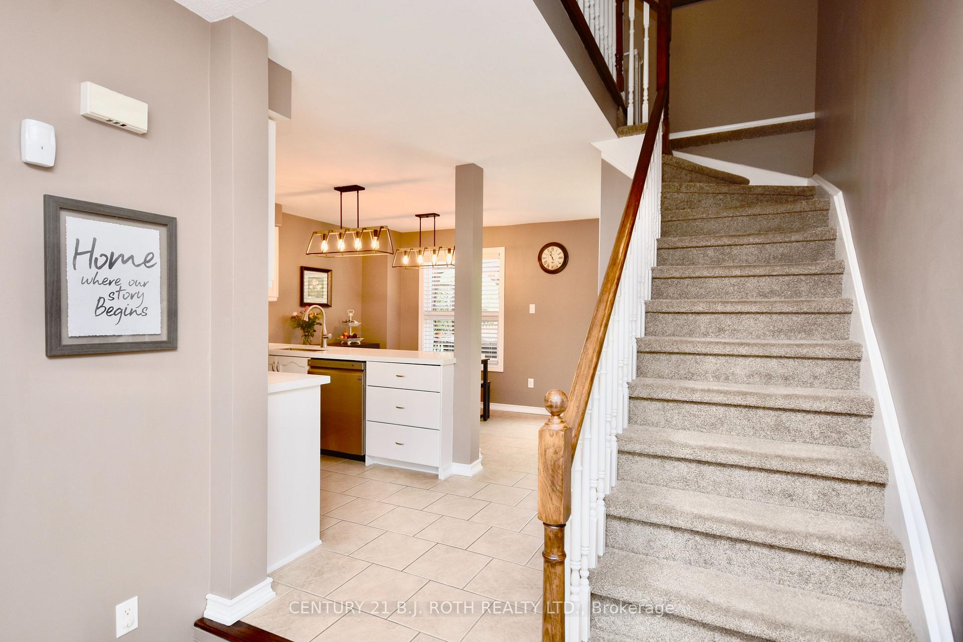 Photo 19 of 46 Mcveigh Drive, Barrie, Northwest — HOMEH