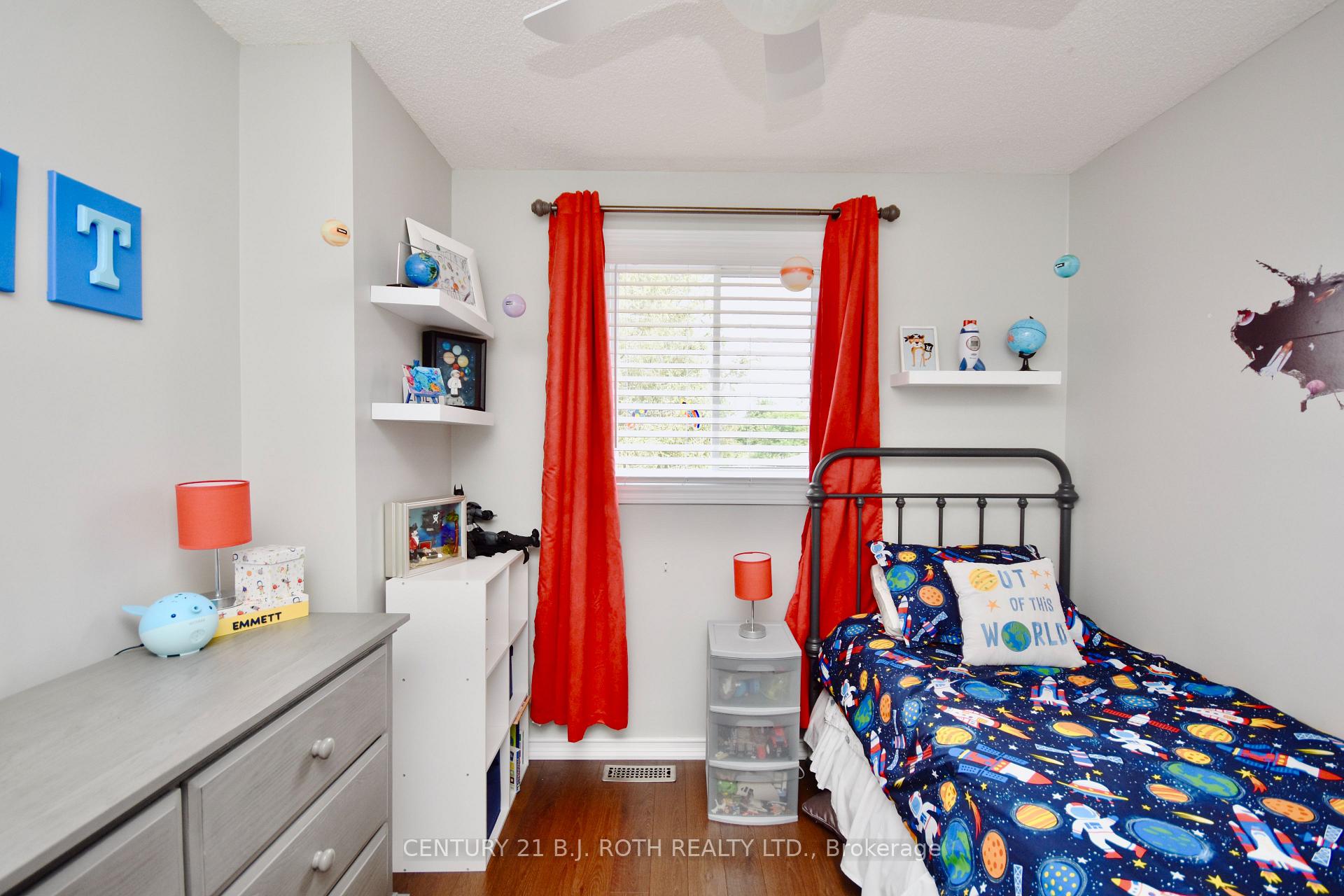 Photo 25 of 46 Mcveigh Drive, Barrie, Northwest — HOMEH