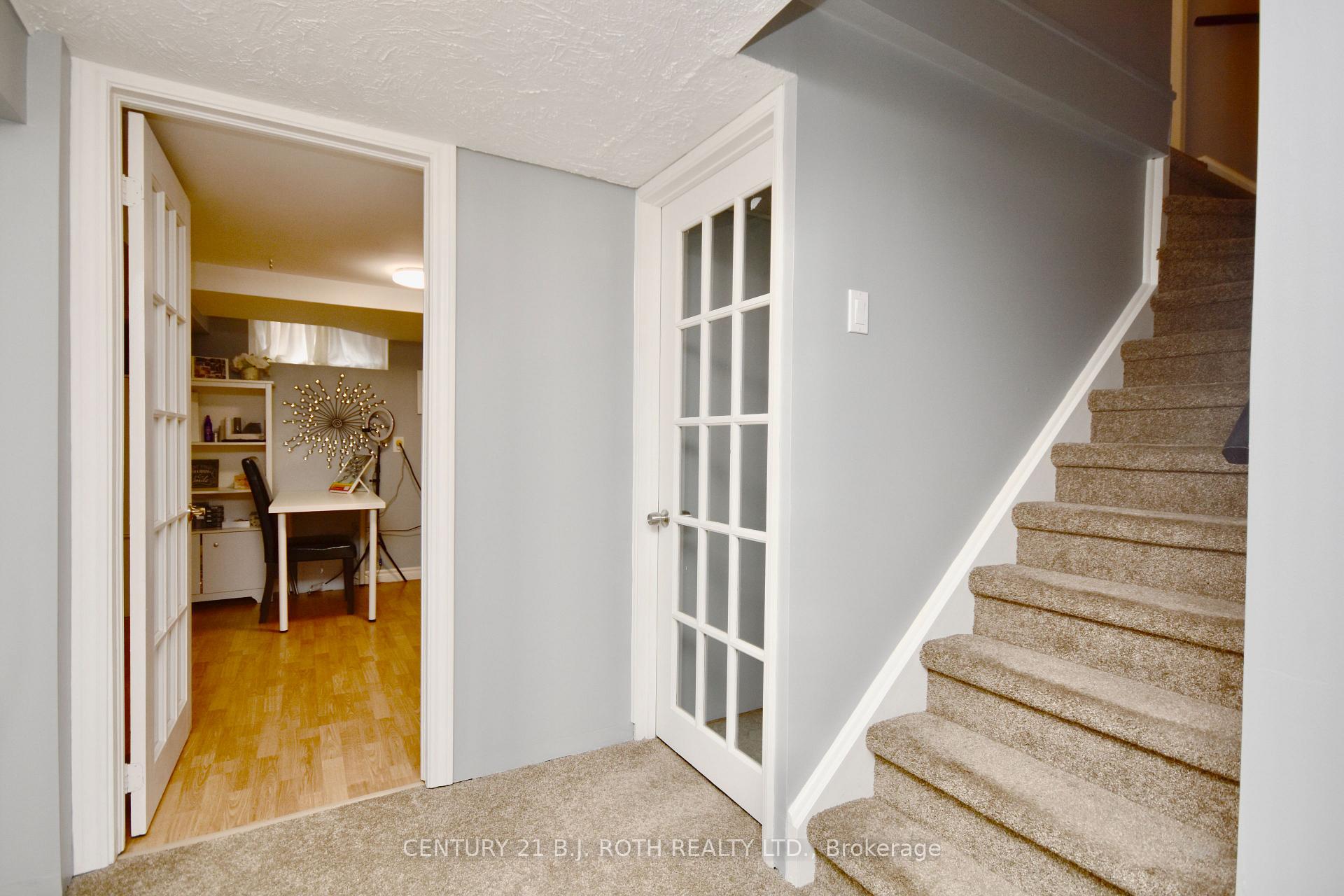 Photo 27 of 46 Mcveigh Drive, Barrie, Northwest — HOMEH