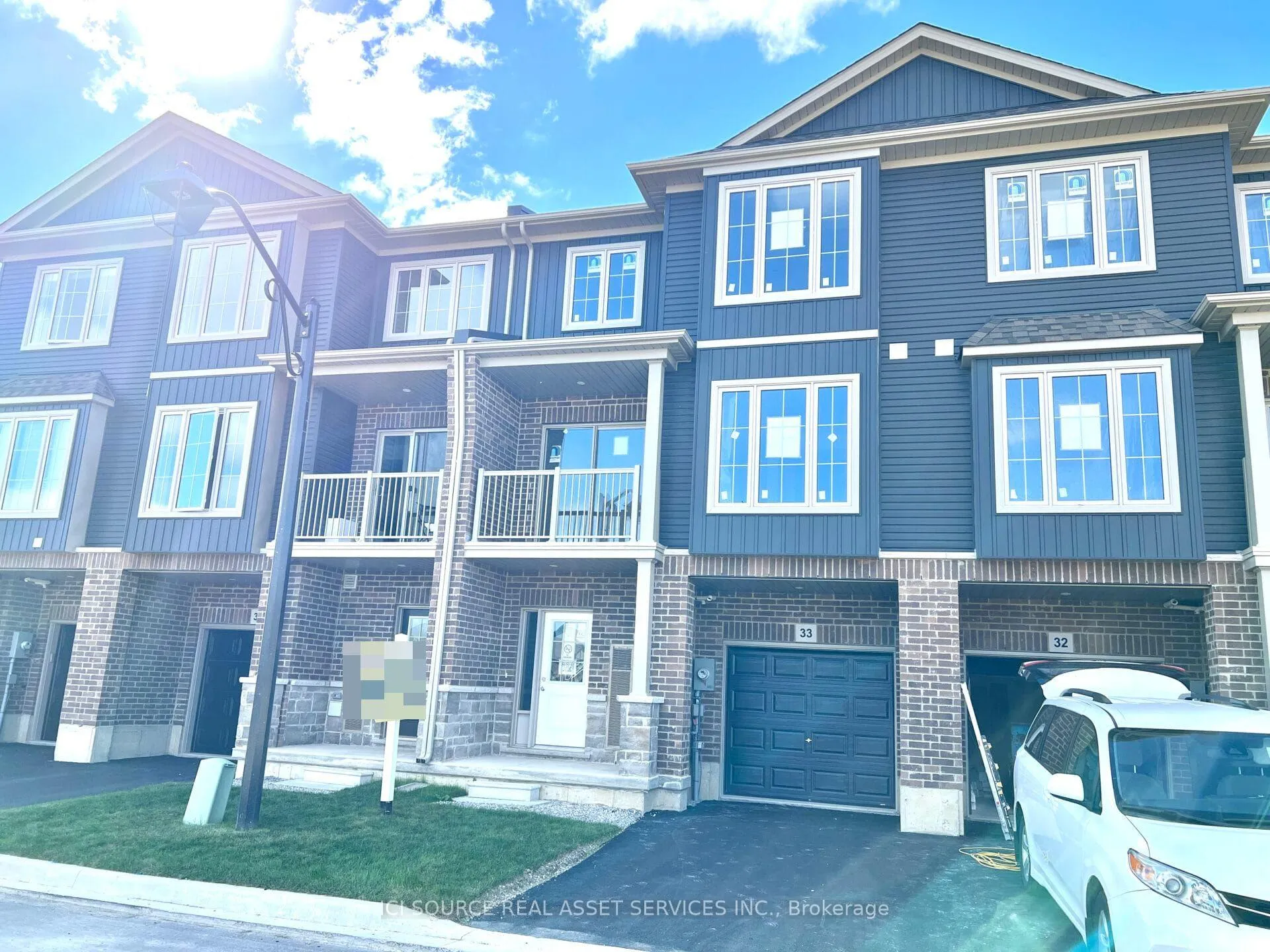 Front of Unit 33, 295 Tanglewood Drive