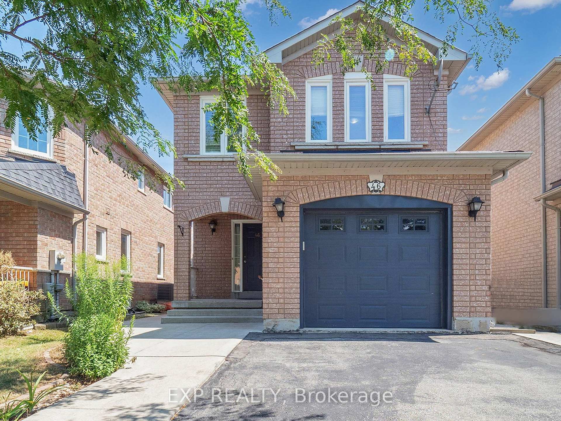 Front of 46 Loons Call Crescent