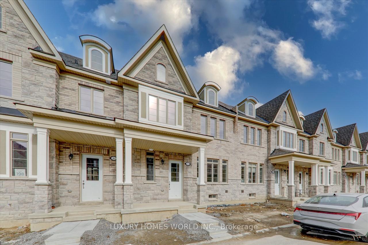 Photo 3 of 8 Clutterbuck Lane, Ajax, Northwest Ajax — HOMEH