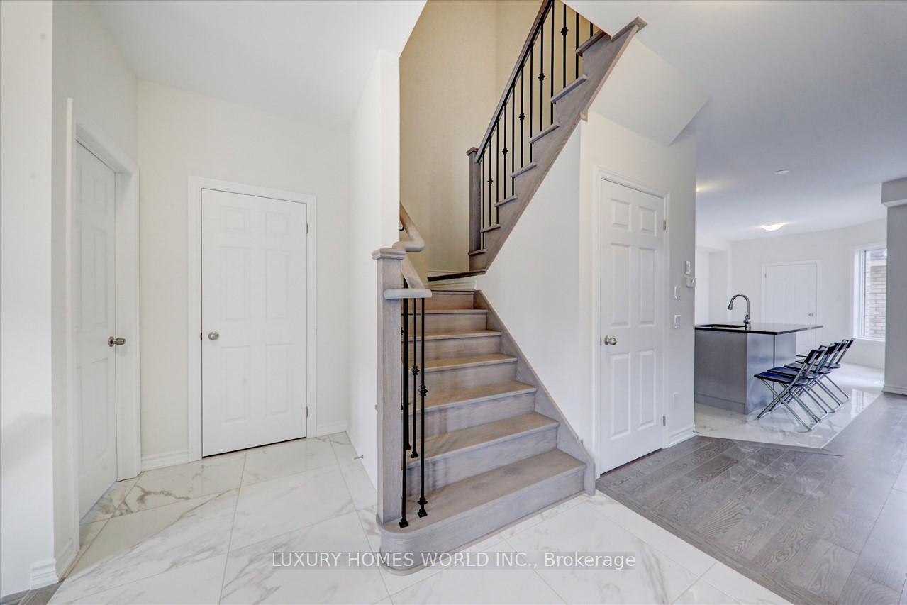 Photo 5 of 8 Clutterbuck Lane, Ajax, Northwest Ajax — HOMEH