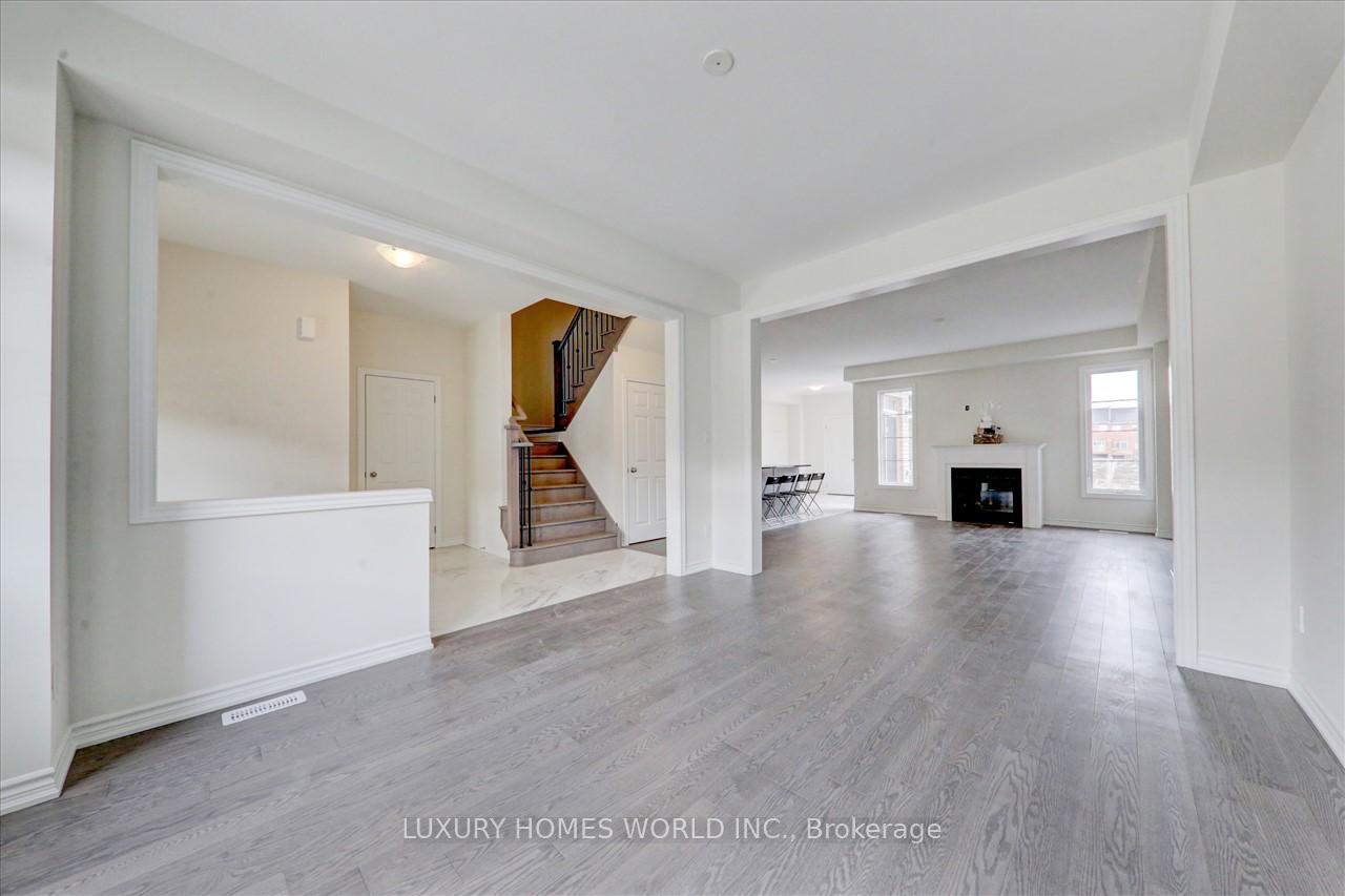 Photo 7 of 8 Clutterbuck Lane, Ajax, Northwest Ajax — HOMEH