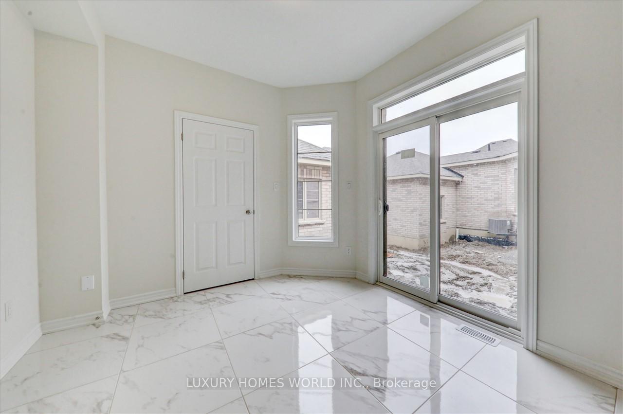 Photo 14 of 8 Clutterbuck Lane, Ajax, Northwest Ajax — HOMEH