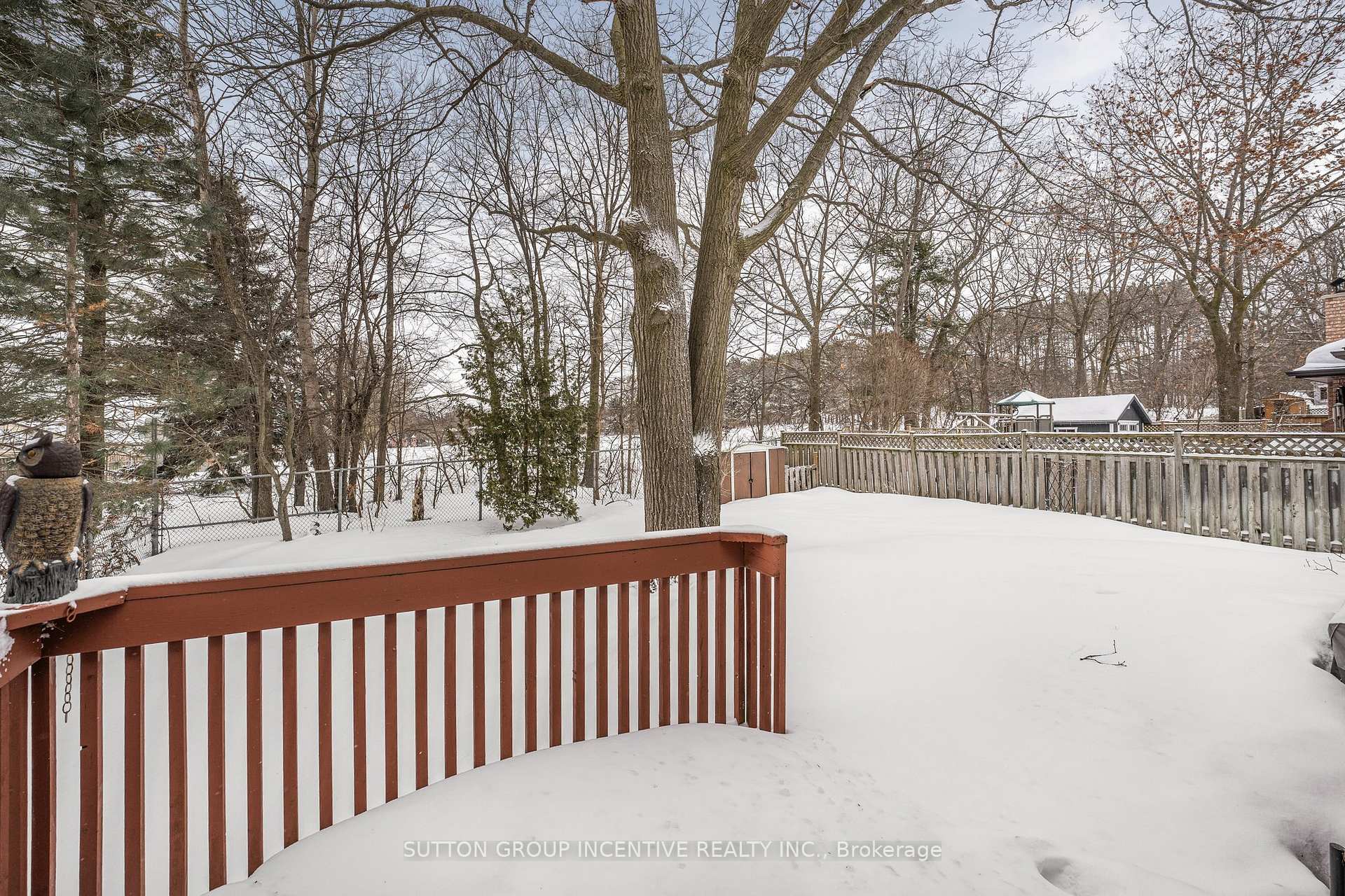 Photo 35 of 314 Leacock Drive, Barrie, Letitia Heights — HOMEH