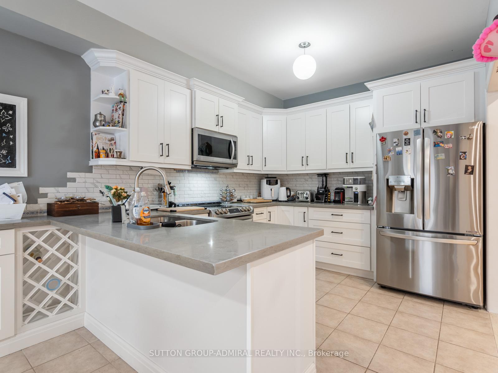 Photo 13 of 45 Honeywood Road, Vaughan, Patterson — HOMEH