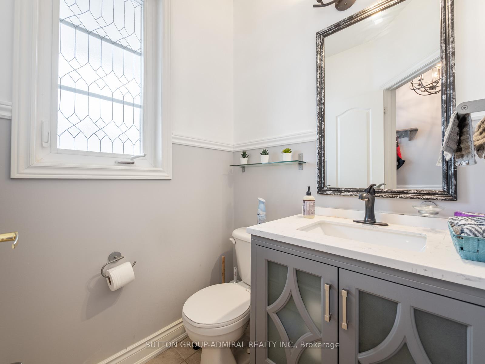Photo 17 of 45 Honeywood Road, Vaughan, Patterson — HOMEH